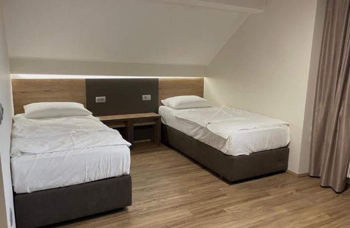 6 Bed Family Room